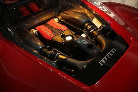Ferrari 488 GTB, Motor