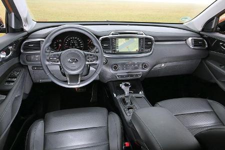 Kia Sorento 2.2 CRDi 4WD, Cockpit