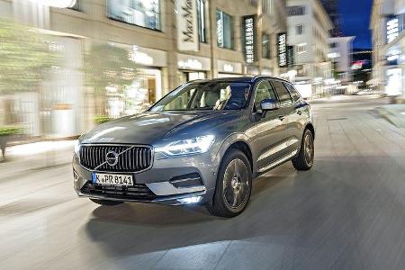 Volvo XC60 T5 AWD Inscription (2017), Front