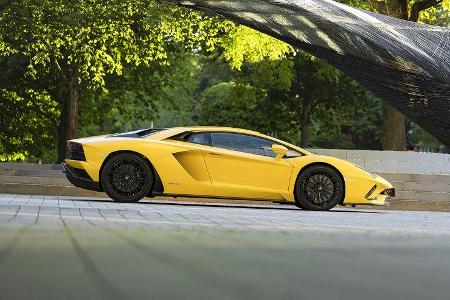 Lamborgini Aventador S, Seite