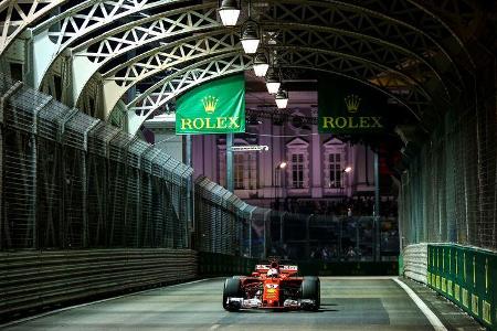Sebastian Vettel - Ferrari - GP Singapur - Formel 1 - Freitag - 15.9.2017
