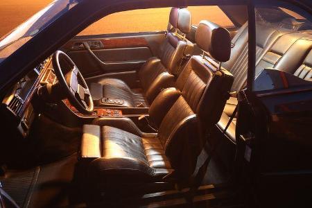 Mercedes 300 CE 6.0-32V AMG, Interieur