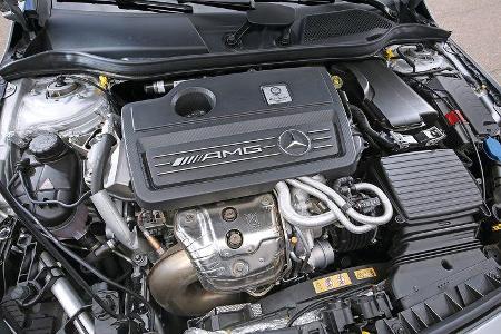 Mercedes-AMG CLA 45, Motor
