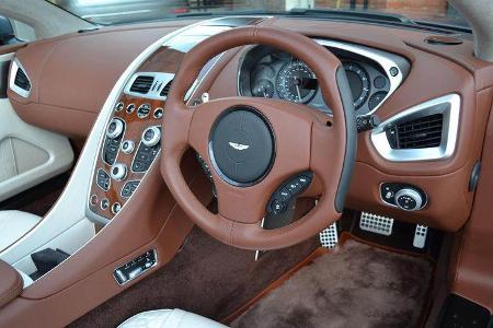 Aston Martin Vanquish Volante AM37
