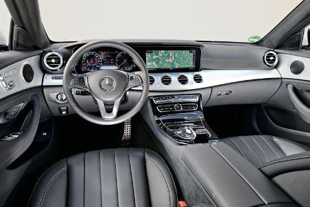 Mercedes E 220 d 4Matic, Cockpit