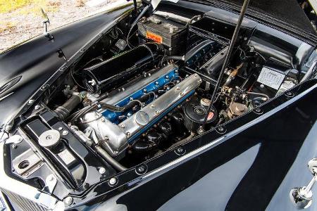 Jaguar Mark IX, Motor