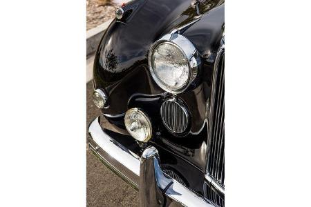 Jaguar Mark IX, Frontscheinwerfer