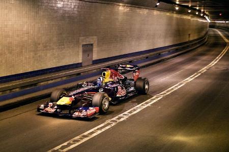 Red Bull Showrun 2012 New York Coulthard