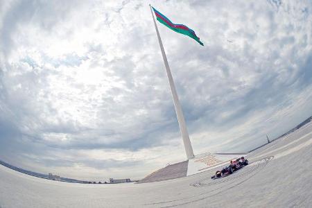 Red Bull Showrun 2012 Aserbaijan Coulthard