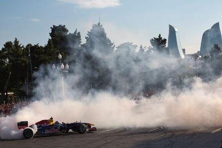 Red Bull Showrun 2012 Aserbaijan Coulthard