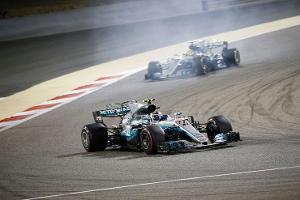 Mercedes schlägt sich selbst