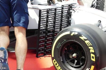 Lance Stroll - Williams - Formel 1 - Testfahrten - Bahrain International Circuit - Dienstag - 18.4.2017
