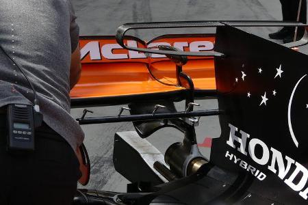 Oliver Turvey - McLaren-Honda - Formel 1 - Testfahrten - Bahrain International Circuit - Dienstag - 18.4.2017