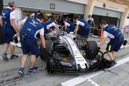 Lance Stroll - Williams - Formel 1 - Testfahrten - Bahrain International Circuit - Dienstag - 18.4.2017