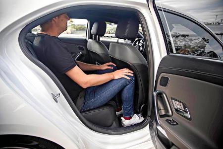 Mercedes A-Klasse Limousine, Rückbank-Interieur