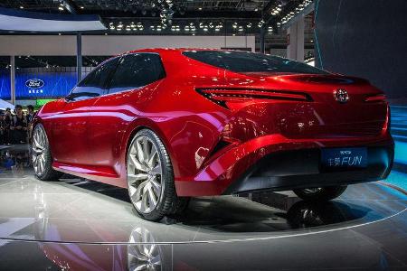 Abgefahrene Autos auf der Shanghai Auto Show 2031