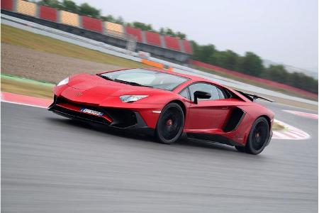 Lamborghini Aventador SV 2015