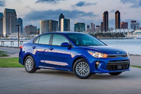 Kia Rio Sedan 04/2017