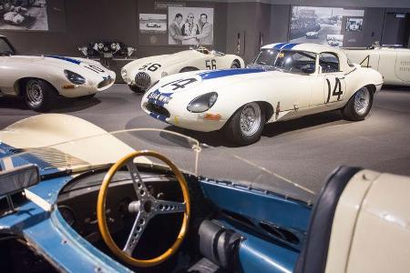 1963 Jaguar E-Type Lightweight Roadster - Pebble Beach 2017 - Auktion - Bonhams