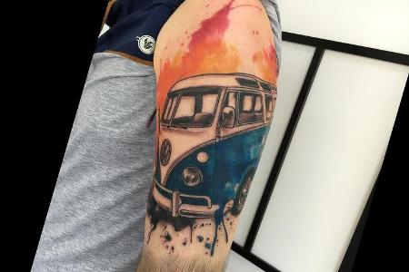 Auto Tattoos Kunstwerke