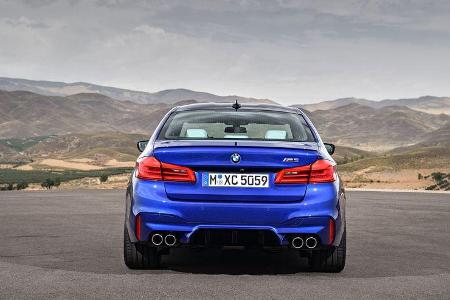 BMW M5 F90 - Business-Limousine - Heckansicht - Diffusor - Endrohre