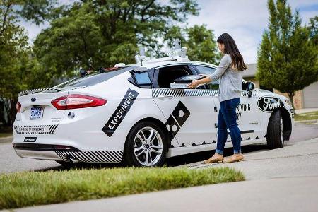 Ford Mondeo Domino's Self-Driving Delivery Vehicle