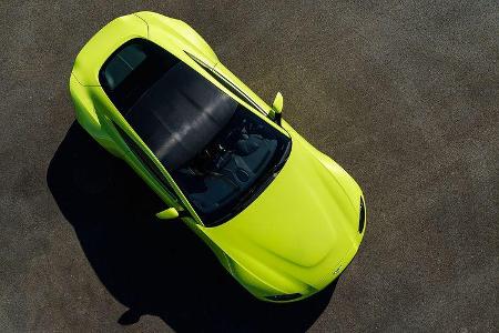 Aston Martin Vantage V8.