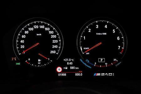BMW M240i Coupe