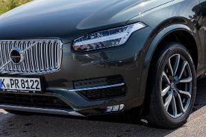 Wer Robo-Autos fördert und wer nicht daran glaubt