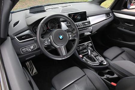 BMW 225xe Active Tourer, Cockpit