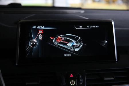 BMW 225xe Active Tourer, Infotainment