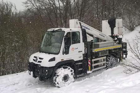 Unimog Baureihe 405 (U 300 bis U 500)