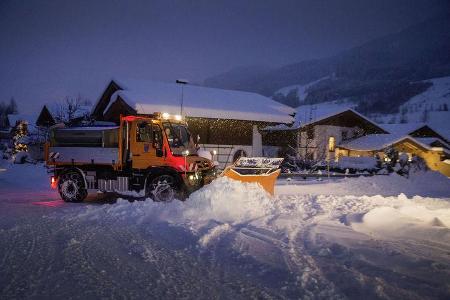 Unimog Baureihe 405 (U 300 bis U 500)