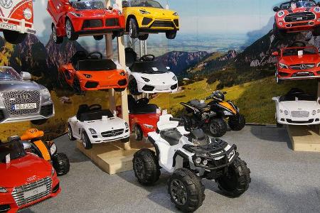 Autos zum Selberfahren auf der Spielwarenmesse 2017