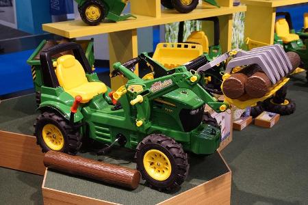 Autos zum Selberfahren auf der Spielwarenmesse 2017