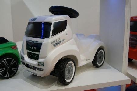Autos zum Selberfahren auf der Spielwarenmesse 2017