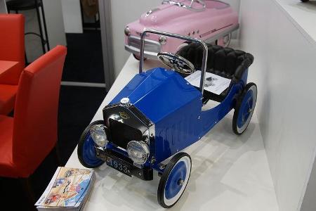 Autos zum Selberfahren auf der Spielwarenmesse 2017