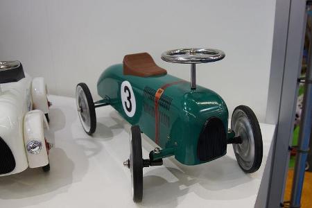 Autos zum Selberfahren auf der Spielwarenmesse 2017