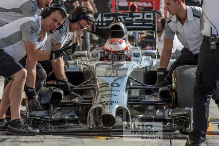 McLaren Nase - Crash - Formel 1 - Test - Bahrain - 2014