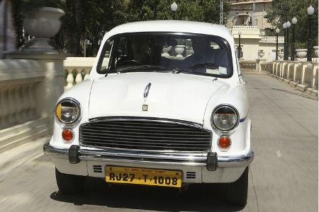 Der Hindustan Ambassador hat in Indien mittlerweile Kultstatus erreicht.