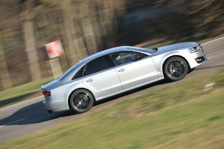 Audi S8 Plus, Seitenansicht