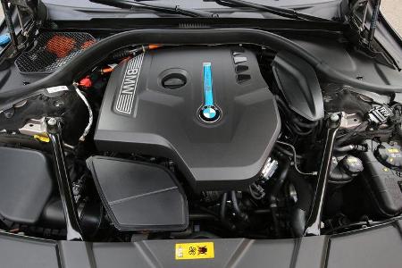 BMW 740Le iPerformance, Motor