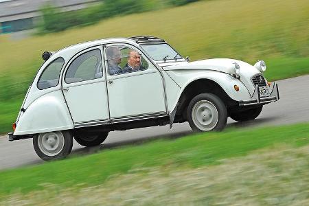 Citroën 2CV, Seitenansicht