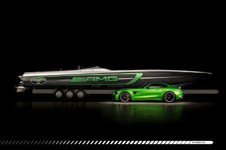 Cigarette Racing Team 50' Marauder AMG Rennboot