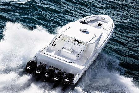 Mercedes G 63 AMG INSPIRES THE CIGARETTE 42’ HUNTRESS