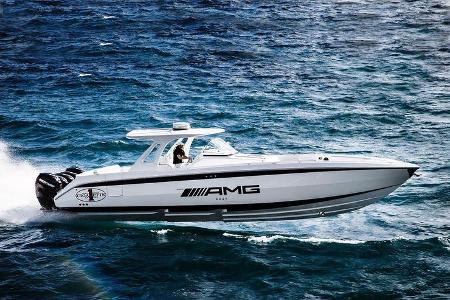 Mercedes G 63 AMG INSPIRES THE CIGARETTE 42’ HUNTRESS
