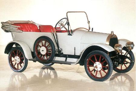 1914: Der erste Opel 5/14 PS - Kosename Puppchen.