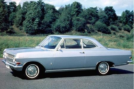 1963: Opel Rekord A Coupé, 1963-1965.