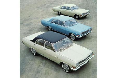 1964: Die großen Drei von Opel: Diplomat A V8, Admiral A und Kapitän A (von vorne nach hinten).