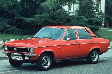 1970: Opel Ascona A Luxus, 1970-1975.